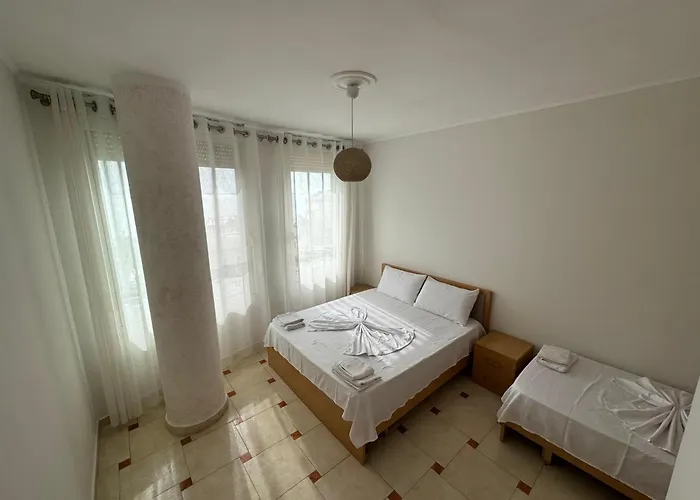 Sea View Shkembi I Kavajes 公寓 *