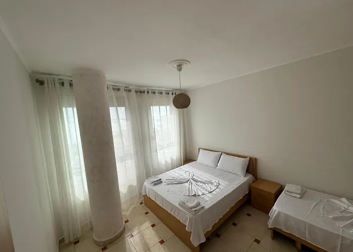 Sea View Shkembi I Kavajes Διαμέρισμα *