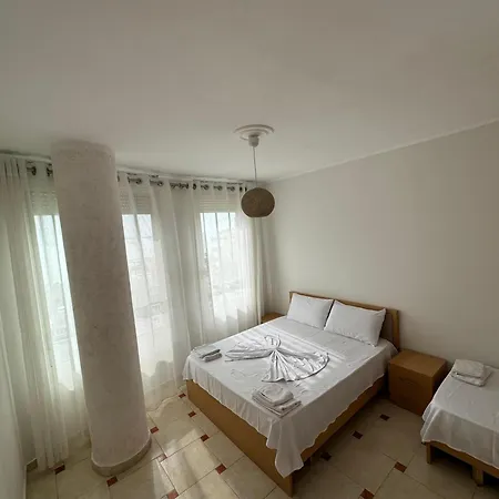 Sea View Shkembi I Kavajes Apartment *